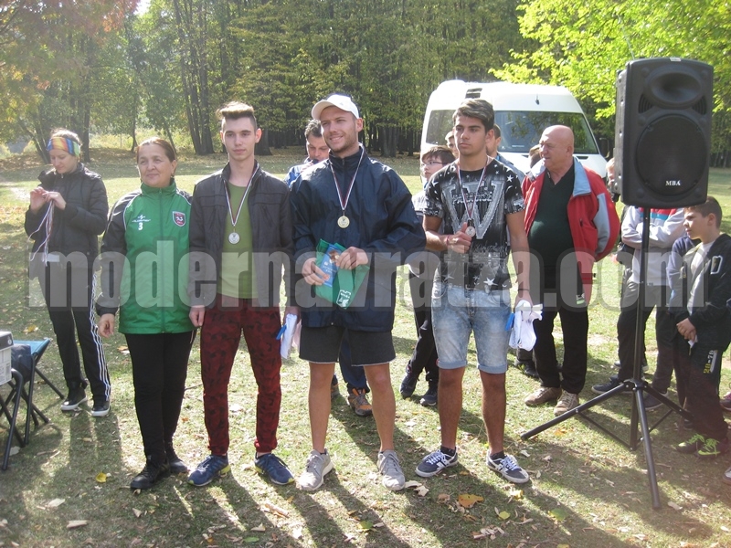 ЗАМЕСТНИК КМЕТЪТ ПЕТЯ ДОЛАПЧИЕВА ОТКРИ 32-РИ ПОХОД-СЪБОР „РЕЧКА“ – снимка 4