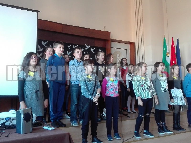 ДЕН НА НАРОДНИТЕ БУДИТЕЛИ В СУ “КОЗМА ТРИЧКОВ” ВЪВ ВРАЦА – снимка 3