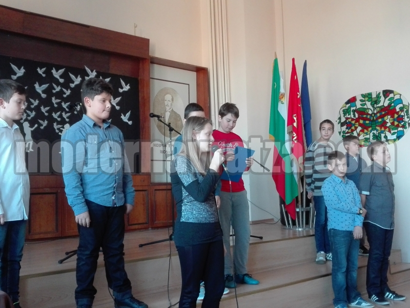 ДЕН НА НАРОДНИТЕ БУДИТЕЛИ В СУ “КОЗМА ТРИЧКОВ” ВЪВ ВРАЦА – снимка 2