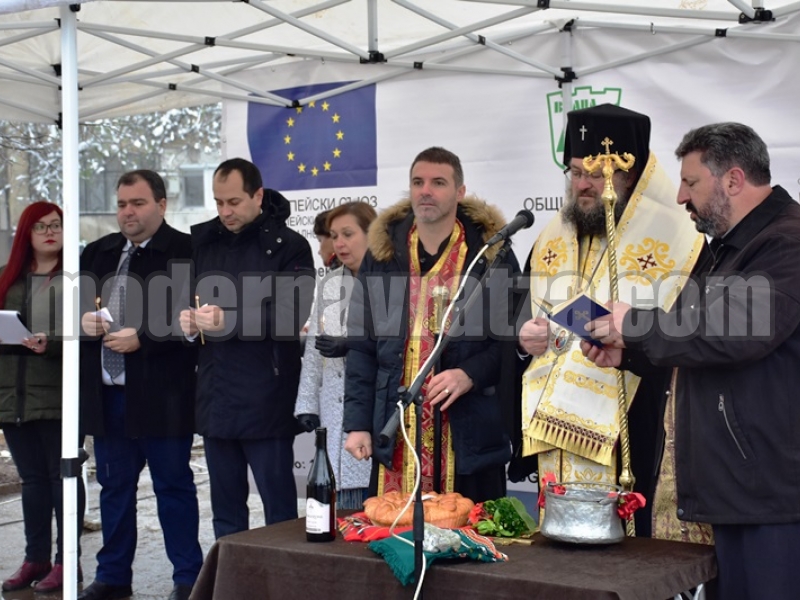 НАПРАВИХА ПЪРВА КОПКА НА ЦЕНТЪР ЗА НАСТАНЯВАНЕ ОТ СЕМЕЕН ТИП ВЪВ ВРАЦА – снимка 7