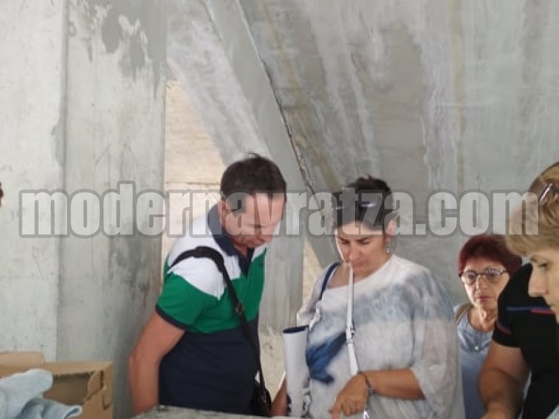 СТРОИТЕЛЯТ НА ЗАЛАТА В СУ „ХРИСТО БОТЕВ“ ТРЯБВА ДА НАПУСНЕ ОБЕКТА ДО 14-ДНИ – снимка 5