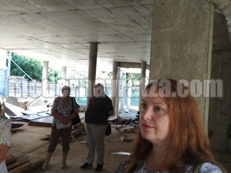 СТРОИТЕЛЯТ НА ЗАЛАТА В СУ „ХРИСТО БОТЕВ“ ТРЯБВА ДА НАПУСНЕ ОБЕКТА ДО 14-ДНИ – снимка 6