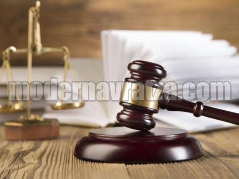 ДАДОХА ТРИ ГОДИНИ ЗАТВОР ЗА ГРАБЕЖ НА ЗЛАТНИ НАКИТИ