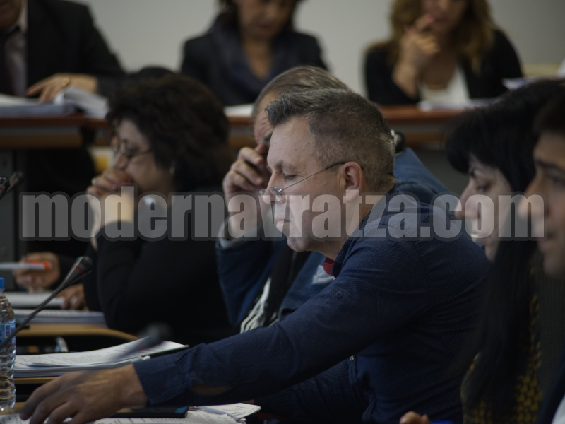ОБЩИНСКИЯТ СЪВЕТ ПРИЕ БЮДЖЕТ 2020 НА ОБЩИНА МЕЗДРА – снимка 2
