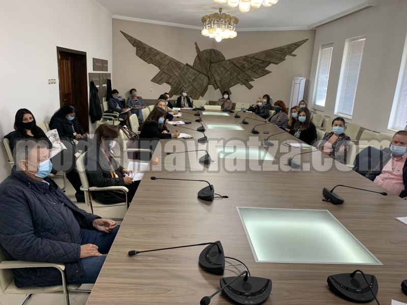ПРЕДСТАВИХА АНАЛИЗ НА ЕПИДЕМИЧНАТА ОБСТАНОВКА В ОБЛАСТ ВРАЦА – снимка 2