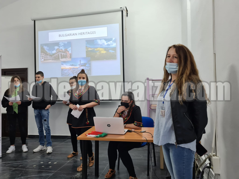 УЧЕНИЦИ И УЧИТЕЛИ ОТ СУ „ИВАН ВАЗОВ“ - МЕЗДРА БЯХА НА УЧЕБНА ВИЗИТА В МАЛАГА, ИСПАНИЯ