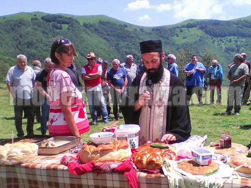 ПОКЛОНЕНИЕ В ПАМЕТ НА НАЙ-МЛАДИЯ БОТЕВ ЧЕТНИК АЛЕКСАНДЪР ЧЕНДОВ СЕ СЪСТОЯ В РЖА̀НА ПЛАНИНА – снимка 5