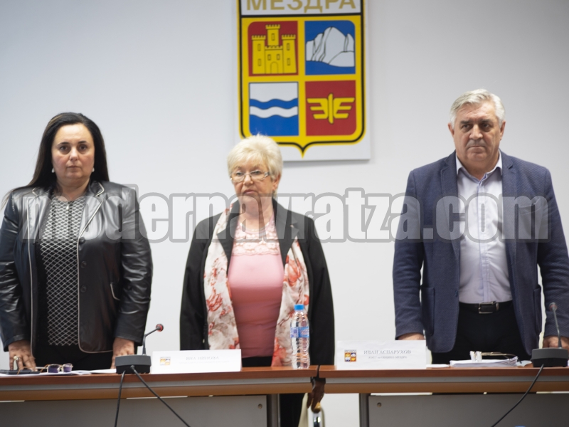 НОИЗБРАНИЯТ КМЕТ НА БО̀ДЕНЕЦ ЯНИЧКА БЕБЕВА ПОЛОЖИ КЛЕТВА