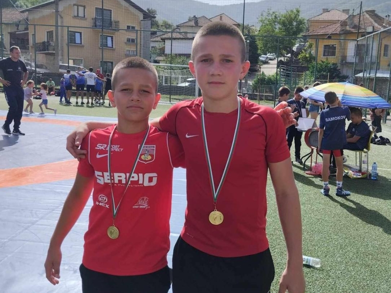 В ЗГОРИГРАД СЕ ПРОВЕЖДА ПРАЗНИК НА БОРБАТА – снимка 4