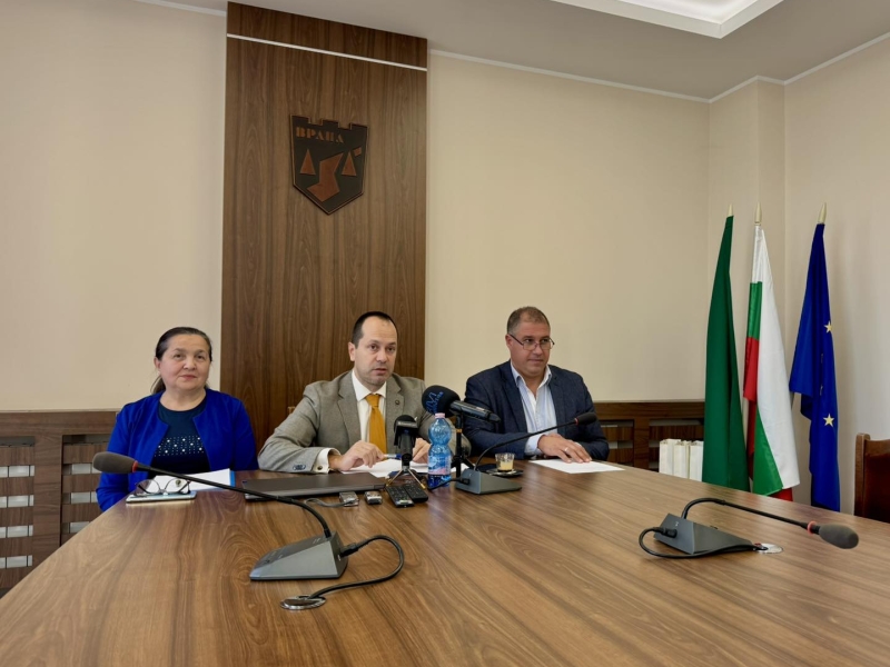 АКЦЕНТИТЕ ОТ ДЕНЯ