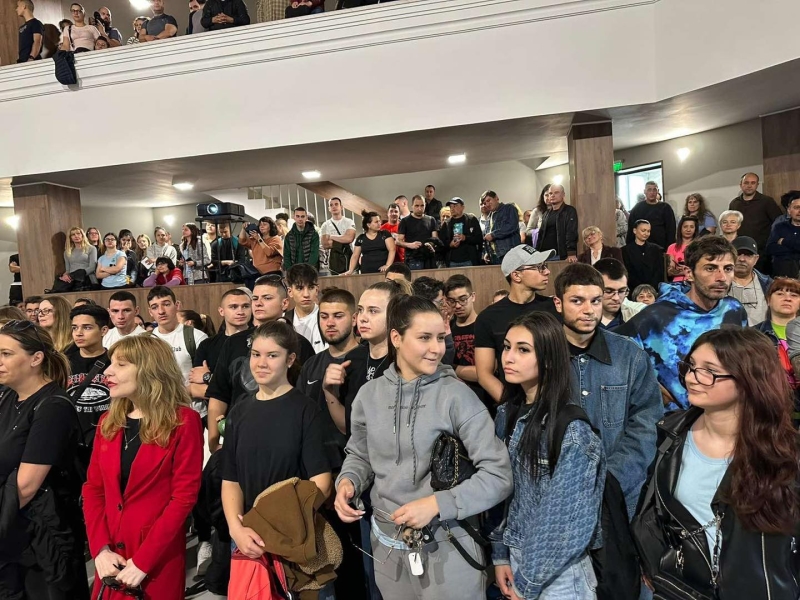 ОРГАНИЗИРАХА ТРУДОВА БОРСА ВЪВ ВРАЦА