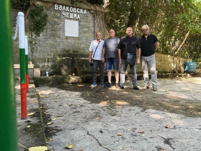 ВЪЗСТАНОВИХА ВЪЛКОВСКАТА ЧЕШМА В С. СТРУПЕЦ – снимка 5